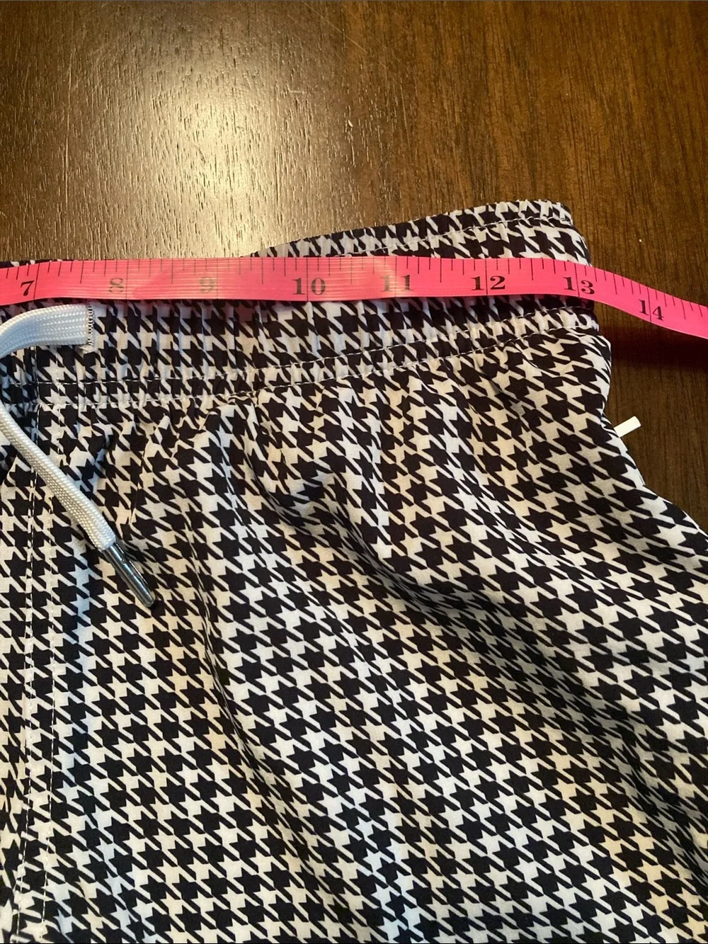 Cove Men’s Black & White Houndstooth Swim Trunks